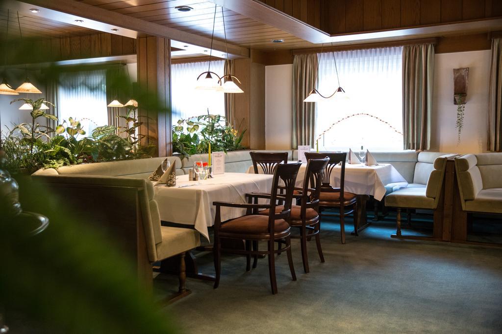 Hotel Ostfriesen Hof Leer Bagian luar foto