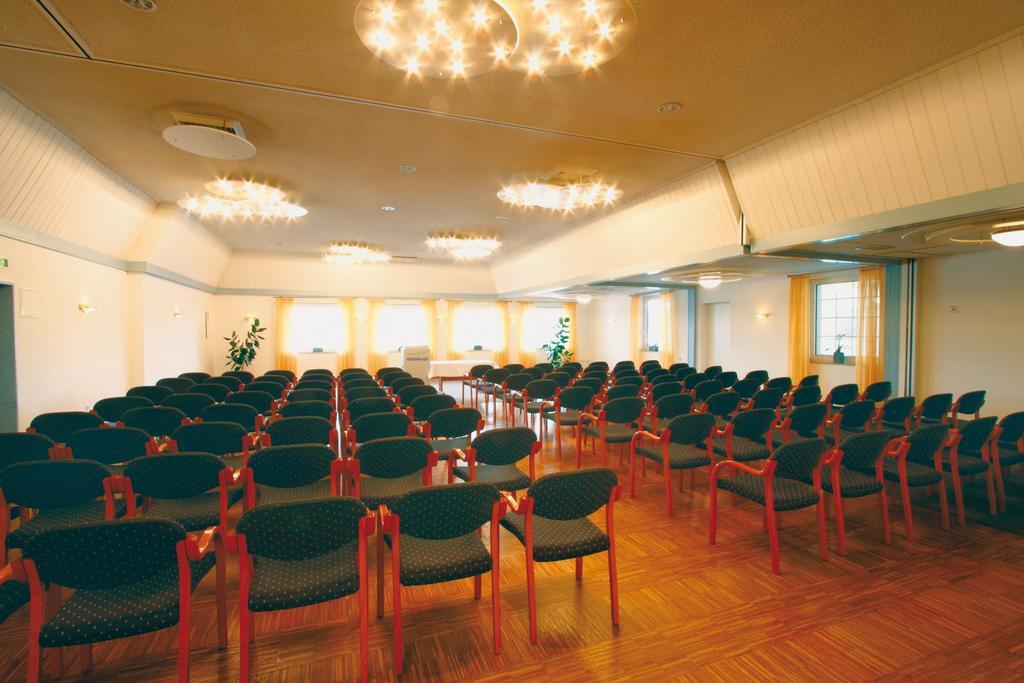 Hotel Ostfriesen Hof Leer Bagian luar foto